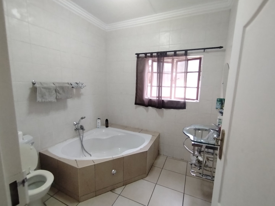 2 Bedroom Property for Sale in Doringkruin North West